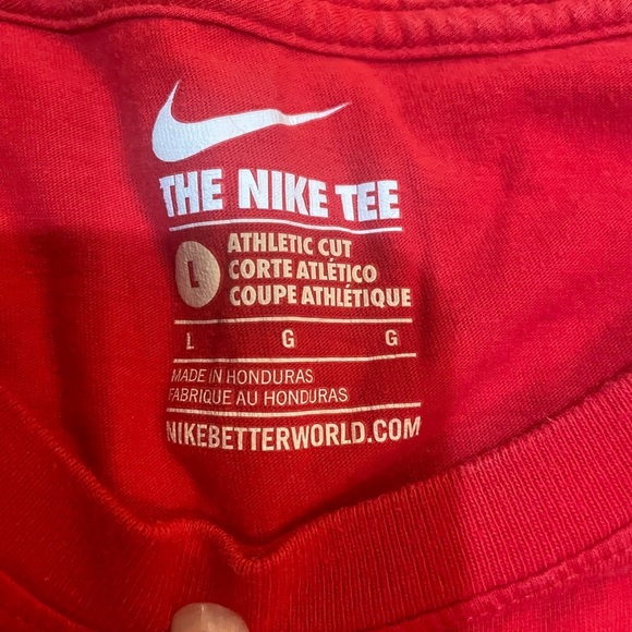 Nike tee - Picture 2 of 2